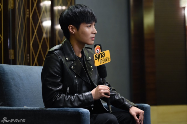 LAY (新浪娛樂) LAY (新浪娛樂)