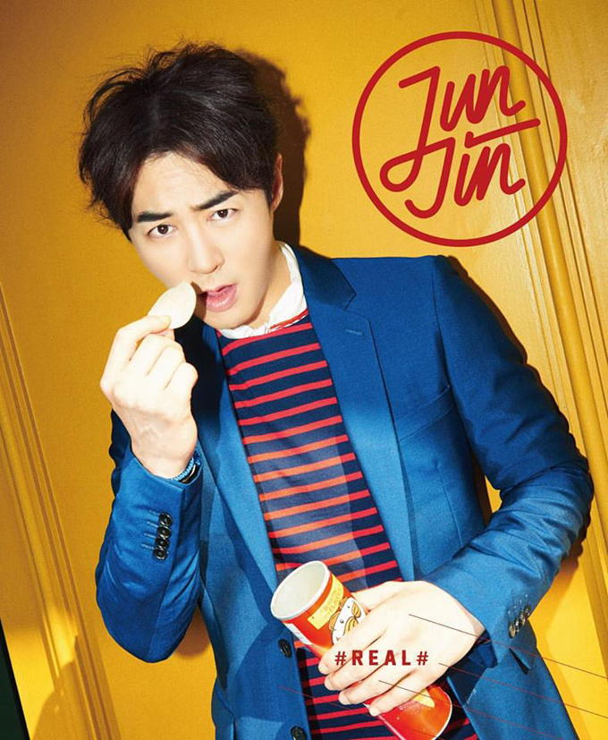迷你二輯《#REAL#》封面照 迷你二輯《#REAL#》封面照