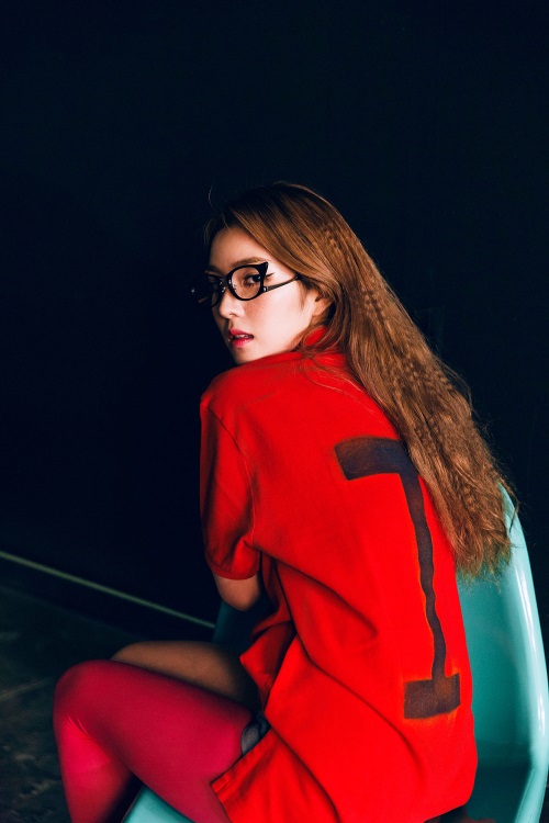 Irene《THE RED》概念照 Irene《THE RED》概念照