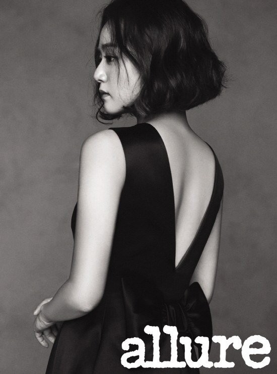 文瑾瑩 @ allure 2015.10