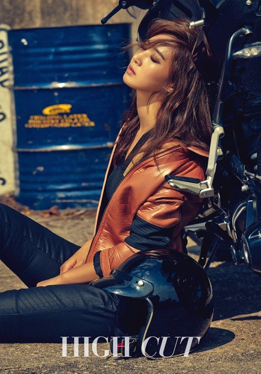 Yuri @ HIGH CUT Vol.158 Yuri @ HIGH CUT Vol.158