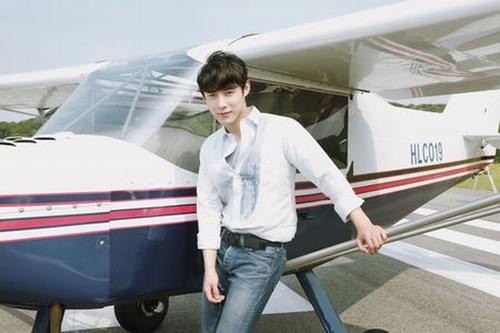唯一《5urprise Flight》概念照 唯一《5urprise Flight》概念照