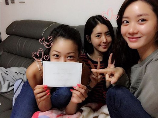 Jessi、Han Groo、韓彩兒 Jessi、Han Groo、韓彩兒