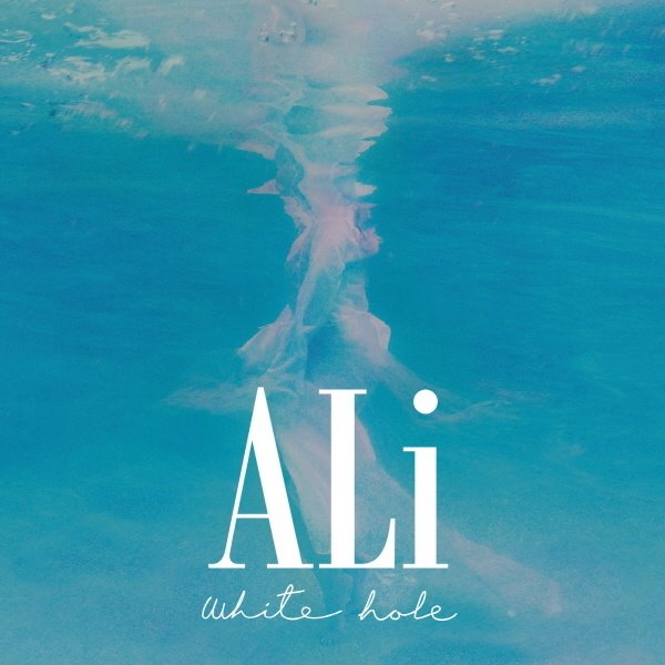Ali《White Hole》封面