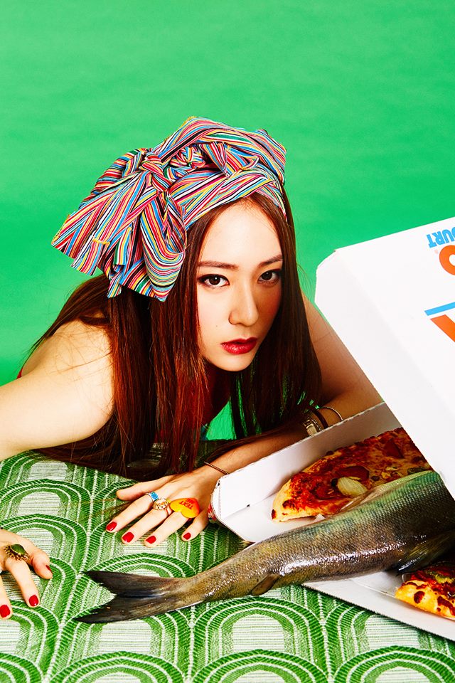Krystal《4 Walls》概念照