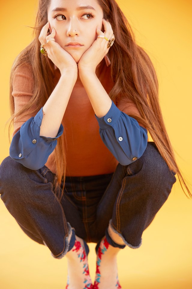 Krystal《4 Walls》概念照