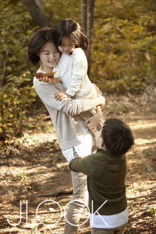 李英愛與女兒、兒子 @ JLOOK