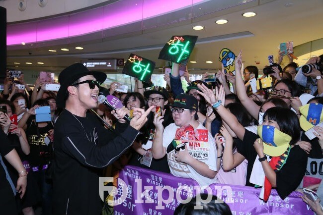 HaHa @ 香港皇室堡揭幕 (Kpopn) HaHa @ 香港皇室堡揭幕 (Kpopn)
