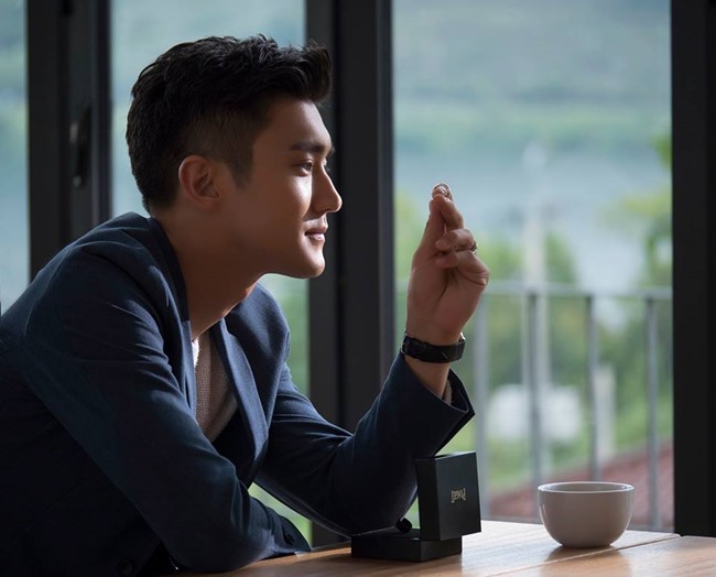 始源 @ Piaget