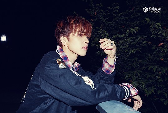 Ken《Chained up》概念照 Ken《Chained up》概念照