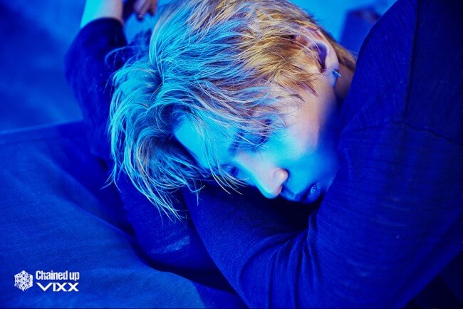 LEO《Chained Up》概念照 LEO《Chained Up》概念照