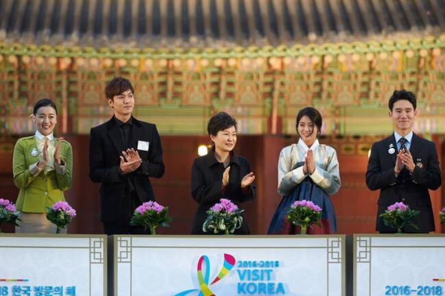 李敏鎬、雪炫 韓國訪問年 宣佈式委任