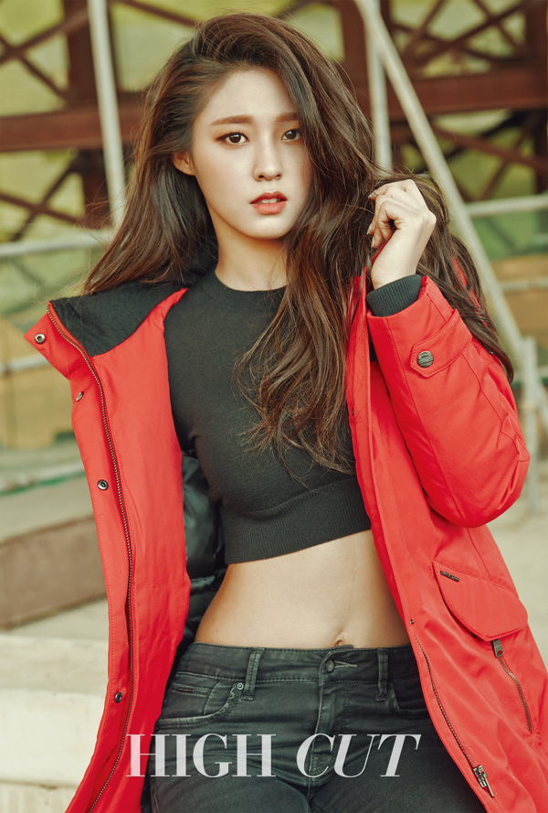 AOA 雪炫@《HIGH CUT》