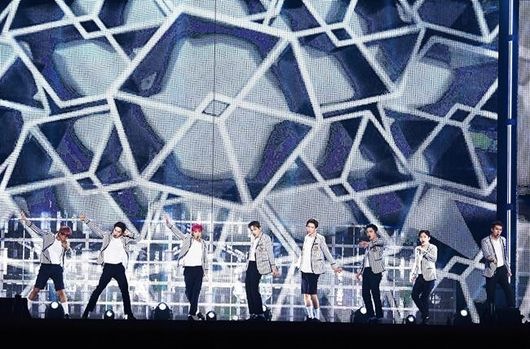 EXO 登東京巨蛋