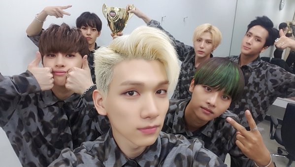 VIXX《Show Champion》一位
