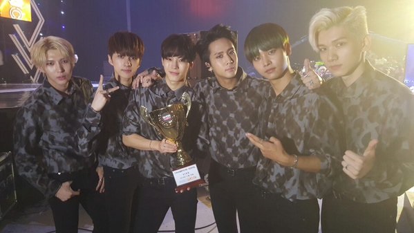 VIXX《Show Champion》一位