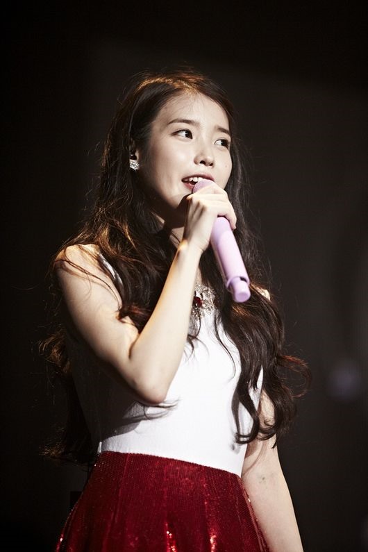 IU 迷你四輯紀念演唱會