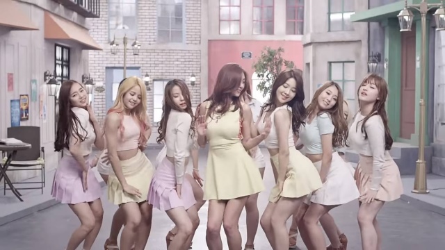 CLC 演出 G.Na MV 畫面