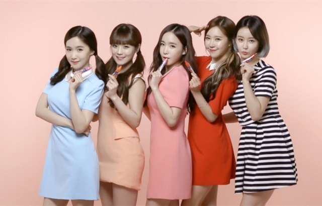 Crayon Pop @ monomola
