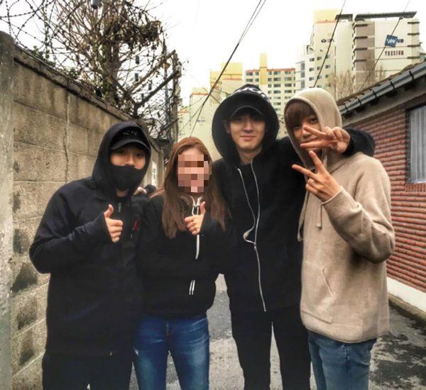 Chan Yeol、CHEN、KAI 與粉絲做公益 Chan Yeol、CHEN、KAI 與粉絲做公益