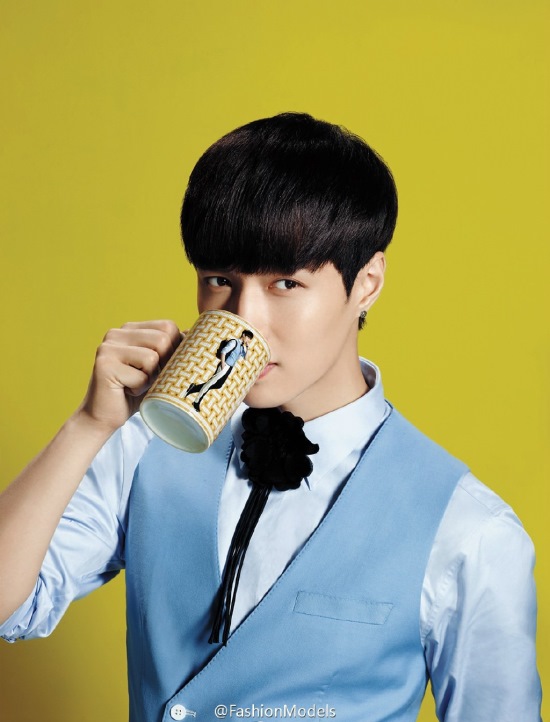 LAY《L'Officiel Hommes》中國版畫報 LAY《L'Officiel Hommes》中國版畫報