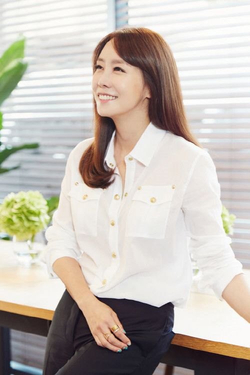 金廷恩 