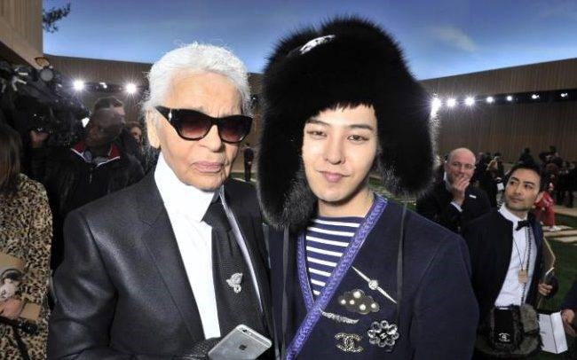 Karl Lagerfeld、G-Dragon G-Dragon 參加 CHANEL 時尚秀