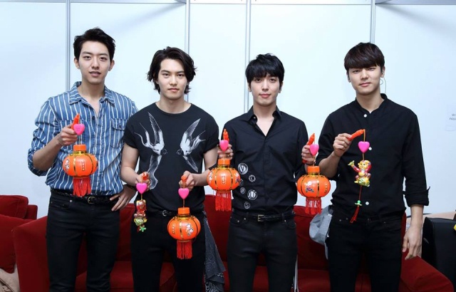 CNBLUE 《COME TOGETHER》 臺灣場 CNBLUE 《COME TOGETHER》 臺灣場 (華納)