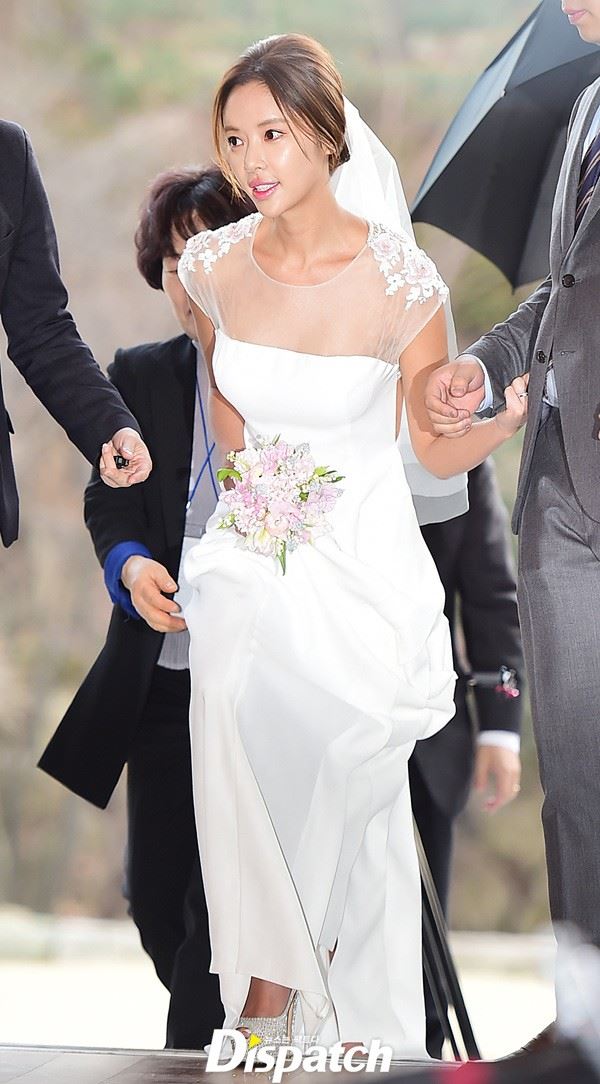 黃正音 結婚