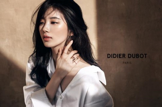 Suzy「Didier Dubot」代言照