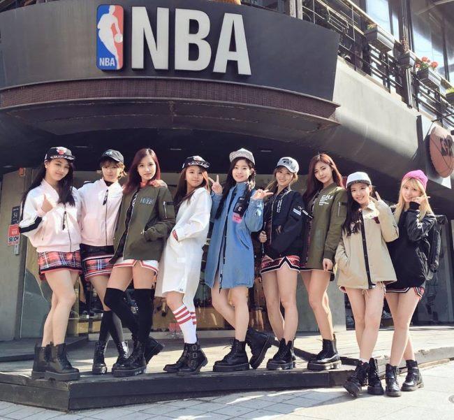 TWICE 
