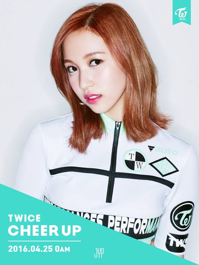 MINA《CHEER UP》概念照