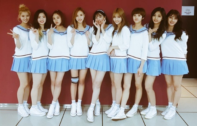 TWICE 
