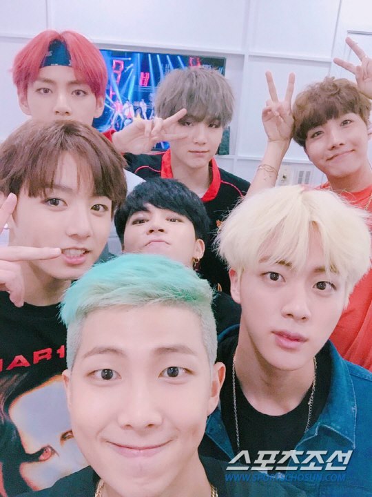 BTS 防彈少年團
