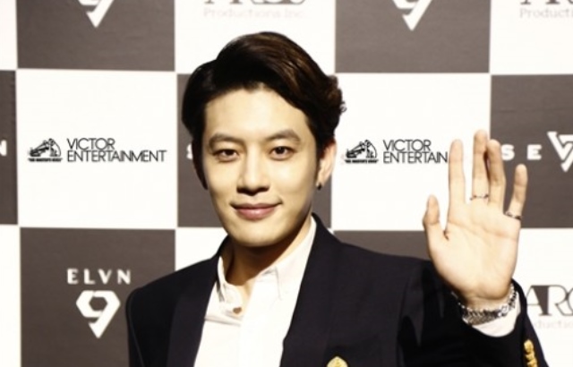 SE7EN