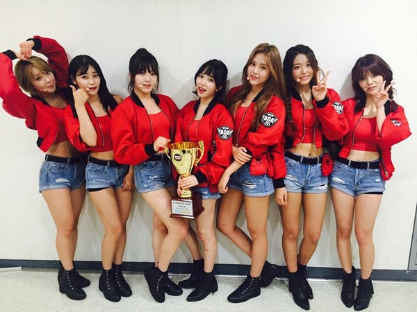 AOA《Show Champion》一位
