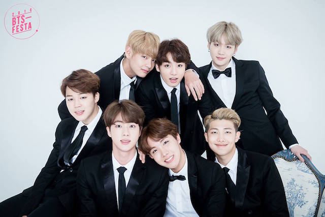 BTS 防彈少年團 @ 全家福