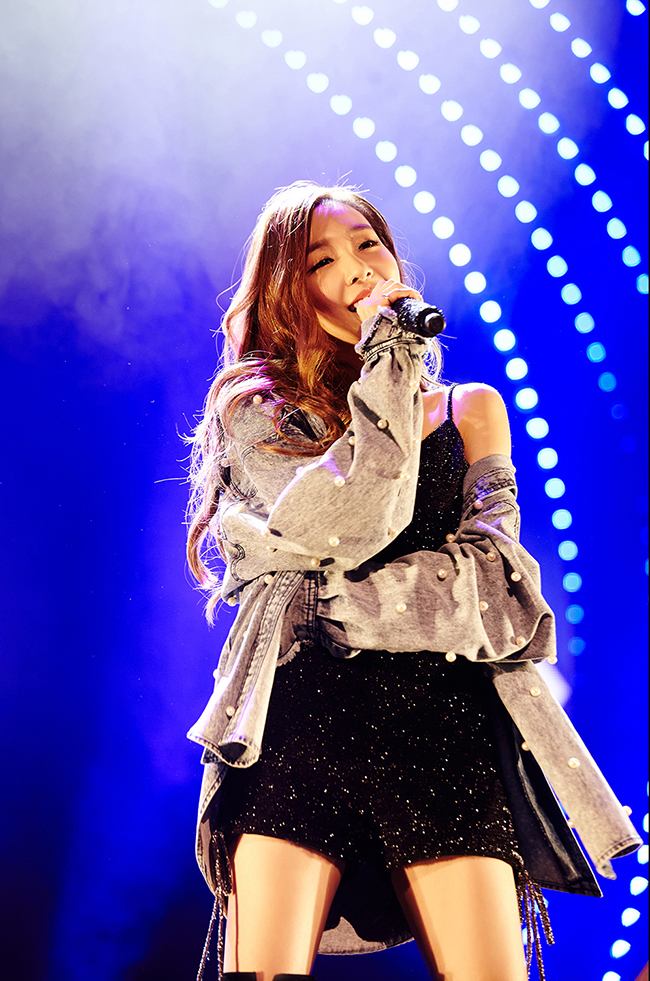 Tiffany《WEEKEND - TIFFANY》演唱會(來源：SMTOWN@vyrl)
