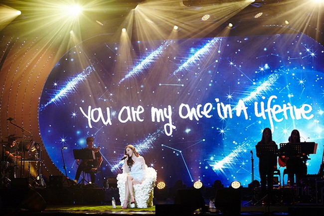 Tiffany《WEEKEND - TIFFANY》演唱會(來源：edaily)