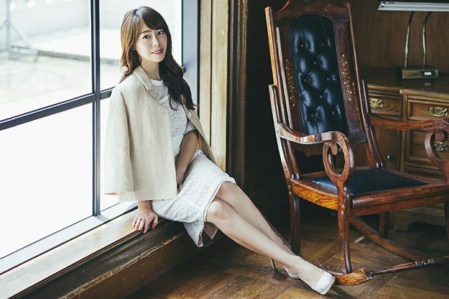 Lee Min《Outlast》宣傳照