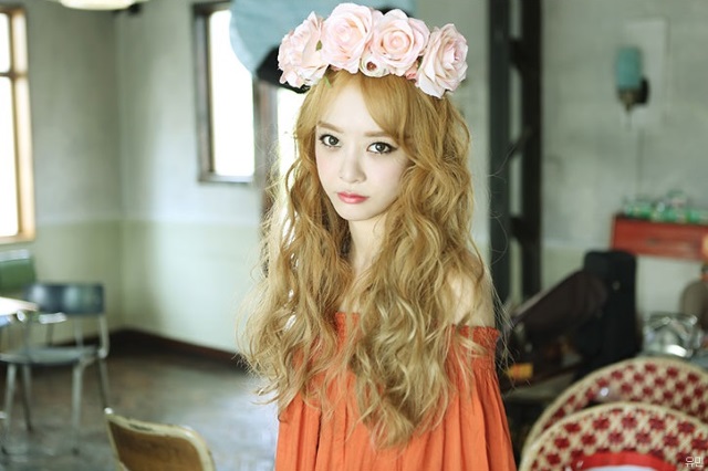 Yoo Min《COLOR》Festival ver. 概念照