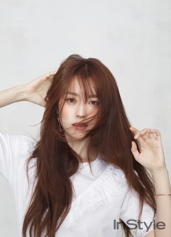 韓孝周《Instyle》(2016.08) (來源：Instyle)