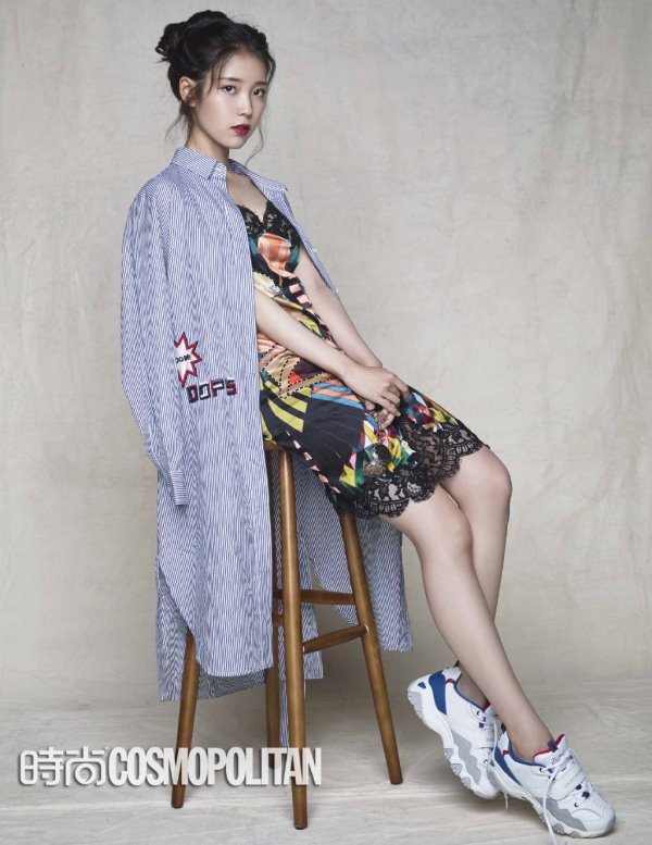 IU《時尚 COSMOPOLITAN》畫報