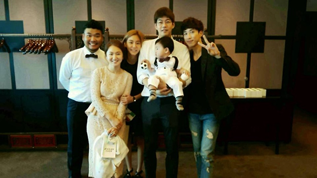 UIE、Yoon Sang Min、李相侖(來源：Yoon Sang Min@Facebook)