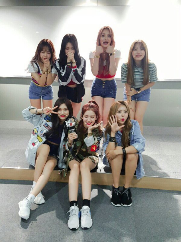 I.O.I 子團《THE SHOW》一位