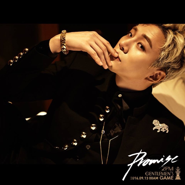 俊昊《GENTLEMAN&rdquo;S GAME》個人概念照