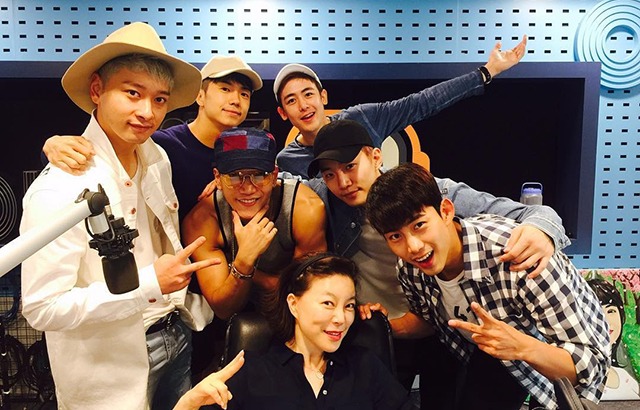 2PM@《崔華靜的Power Time》(來源：《崔華靜的Power Time》@IG)