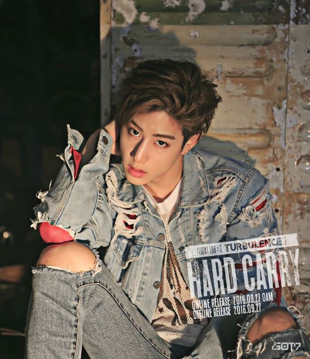Mark《FLIGHT LOG : TURBULENCE》概念照