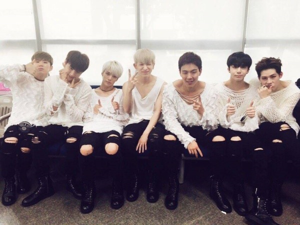 MONSTA X