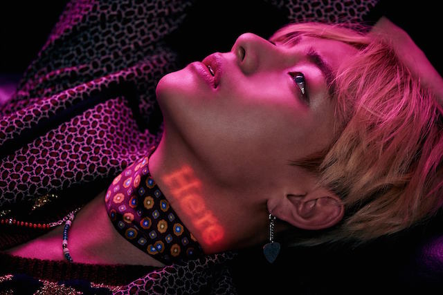 V《WINGS》概念照